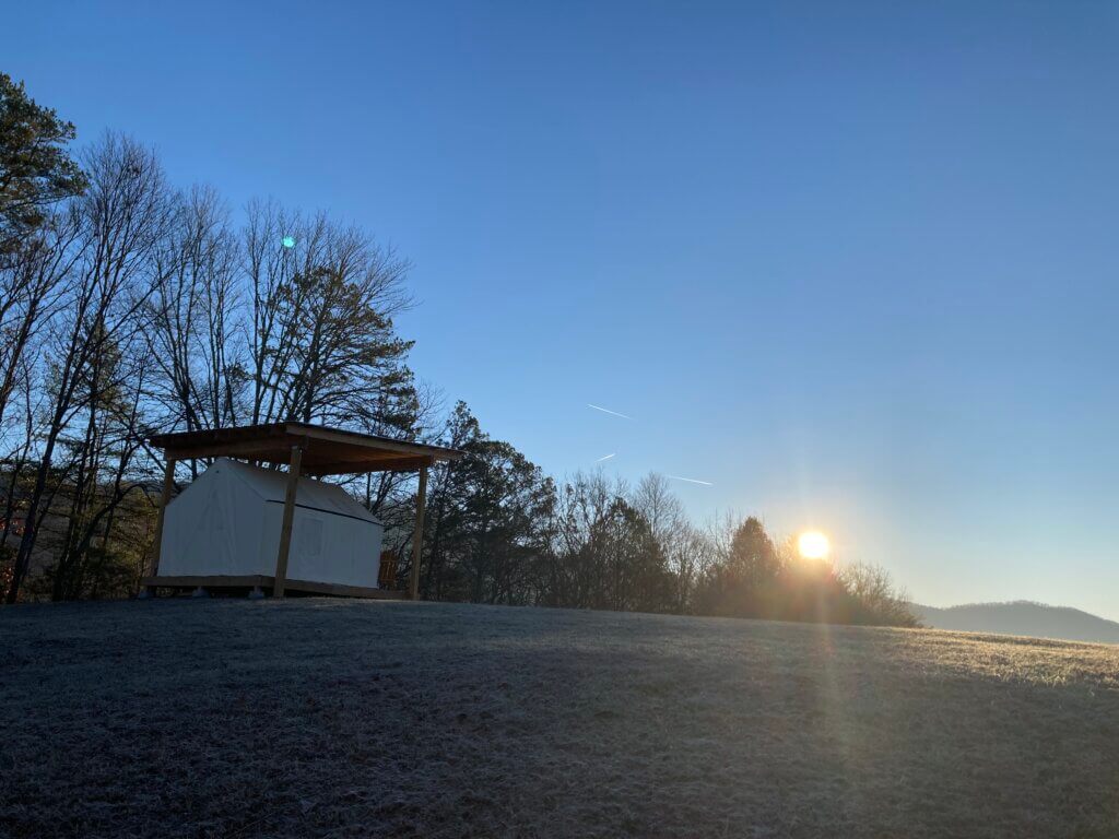 Glamping tent -outside
